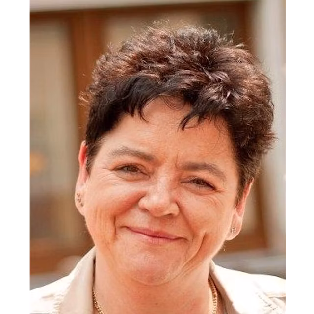 Barbara Kull